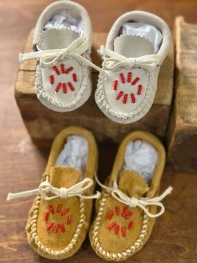 Vintage Leather Baby Moccasins Tan and White Size 3 and 1